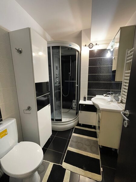 Titan - Trapezului - Metrou 1 Decembrie, 2 camere, bloc 2015, loc parcare